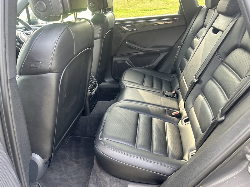 Porsche Macan TD V6 S - U11277