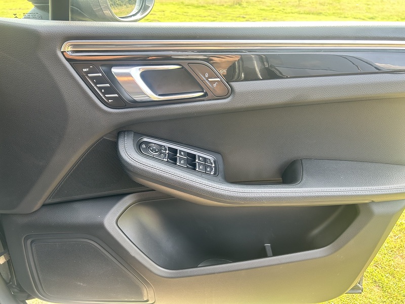 Porsche Macan TD V6 S - U11277