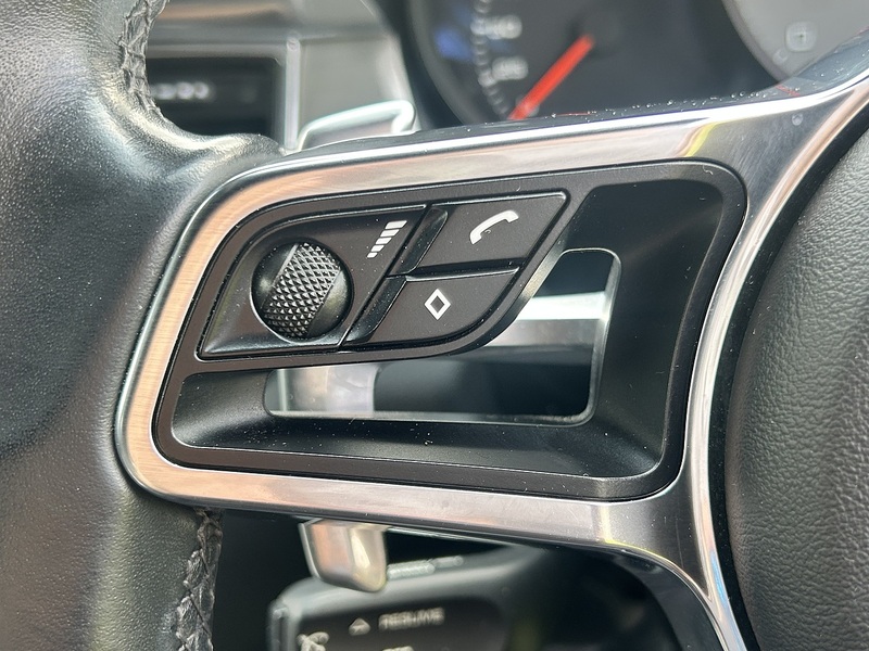 Porsche Macan TD V6 S - U11277