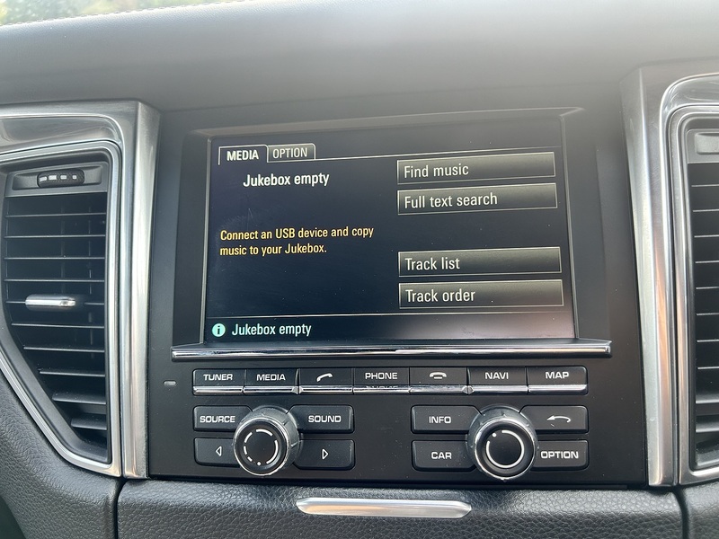 Porsche Macan TD V6 S - U11277