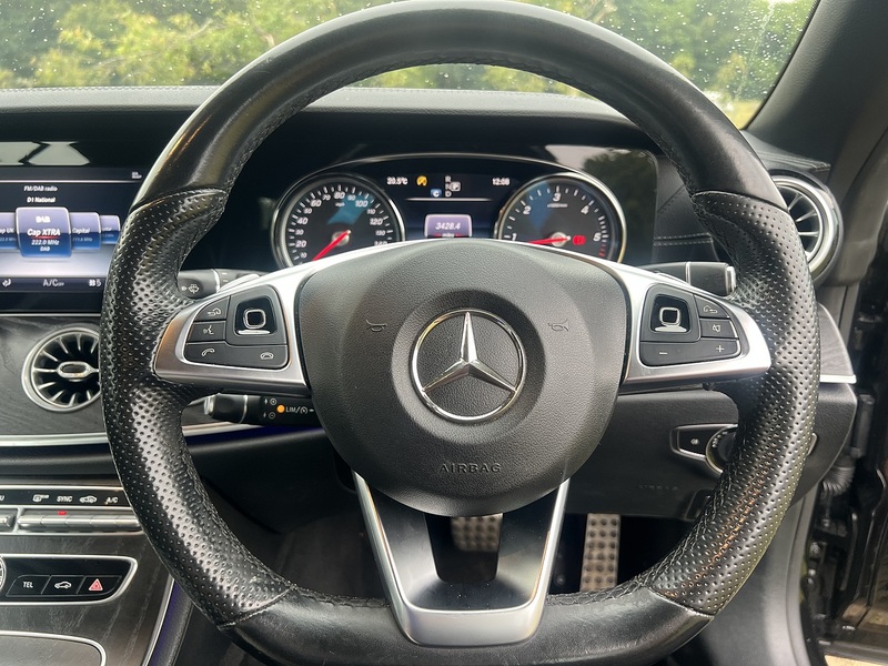 Mercedes-Benz E Class E220d AMG Line - U11279