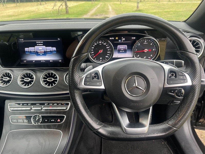 Mercedes-Benz E Class E220d AMG Line - U11279