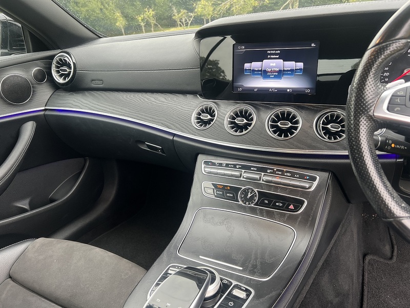 Mercedes-Benz E Class E220d AMG Line - U11279