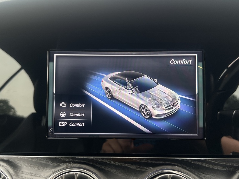 Mercedes-Benz E Class E220d AMG Line - U11279