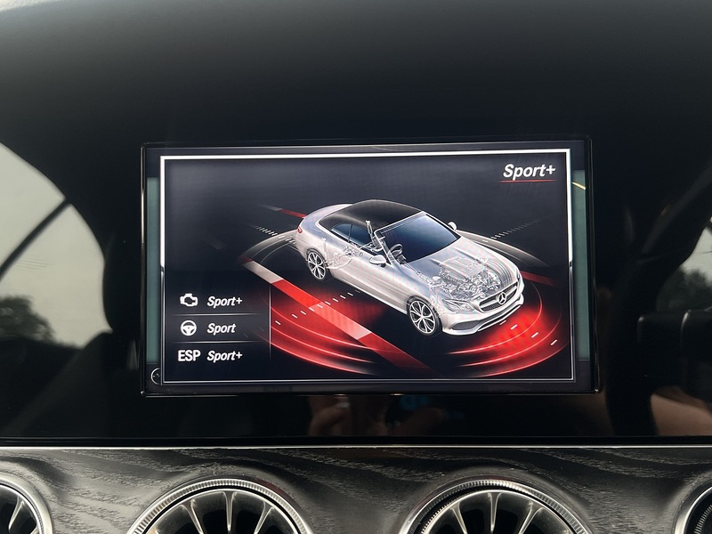 Mercedes-Benz E Class E220d AMG Line - U11279