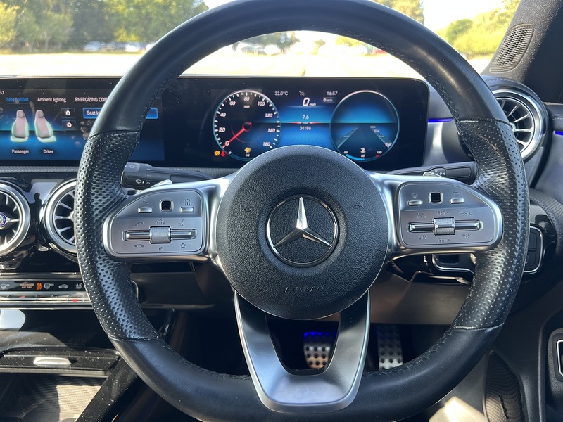 Mercedes-Benz CLA CLA220 AMG Line - U11285