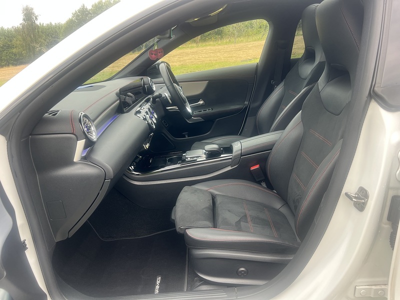 Mercedes-Benz CLA CLA220d AMG Line Night Edition - U11286