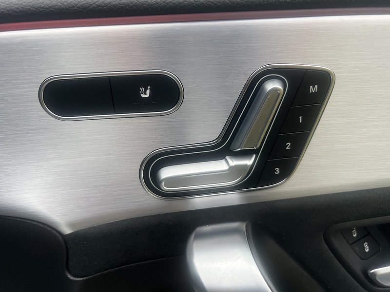 Mercedes-Benz CLA CLA220d AMG Line Night Edition - U11286