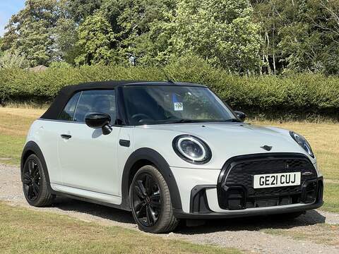 MINI Convertible Crossover 5D 2.0 Automatic Diesel