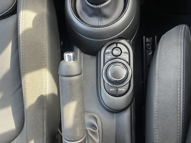 MINI Convertible Cooper Sport - U11287