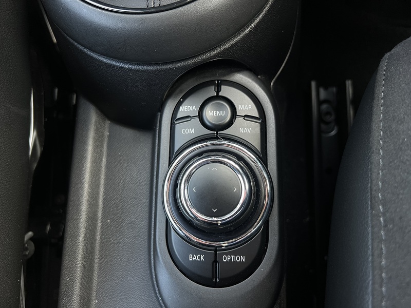 MINI Convertible Cooper Sport - U11287