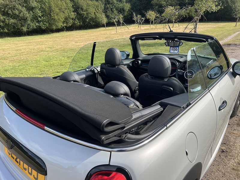 MINI Convertible Cooper Sport - U11287