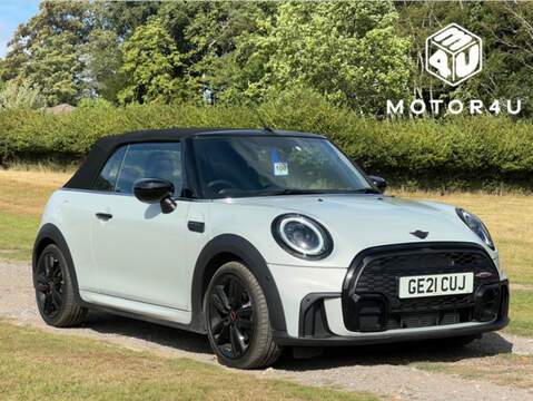 MINI Convertible 2.0 i-VTEC Roadster Convertible 2dr Petrol Manual (237 g/km, 236 bhp)