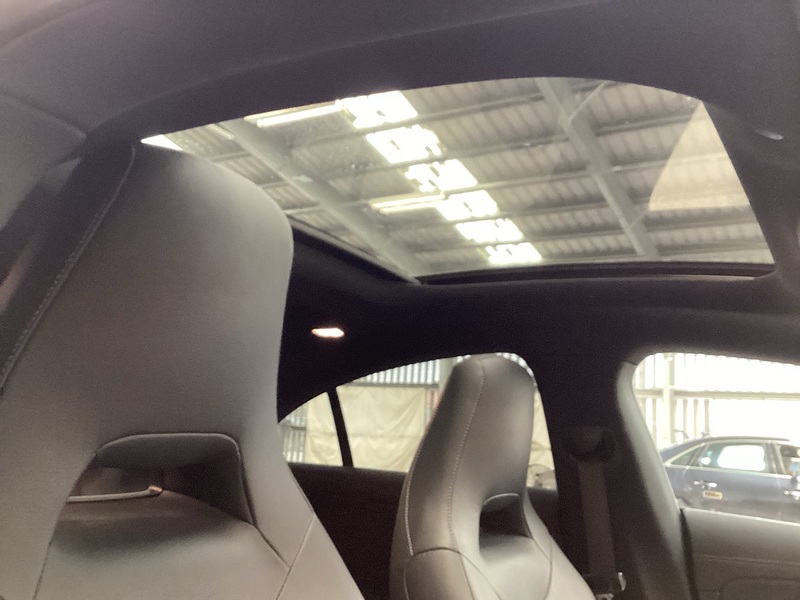 Mercedes-Benz CLA CLA250e AMG Line - U11296