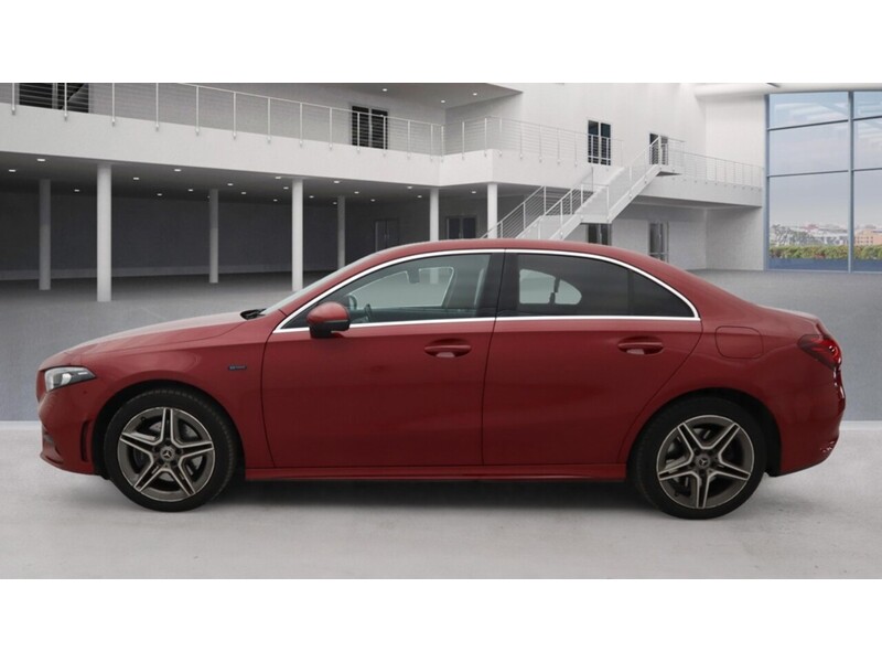 Mercedes-Benz A Class A250e AMG Line - U11298