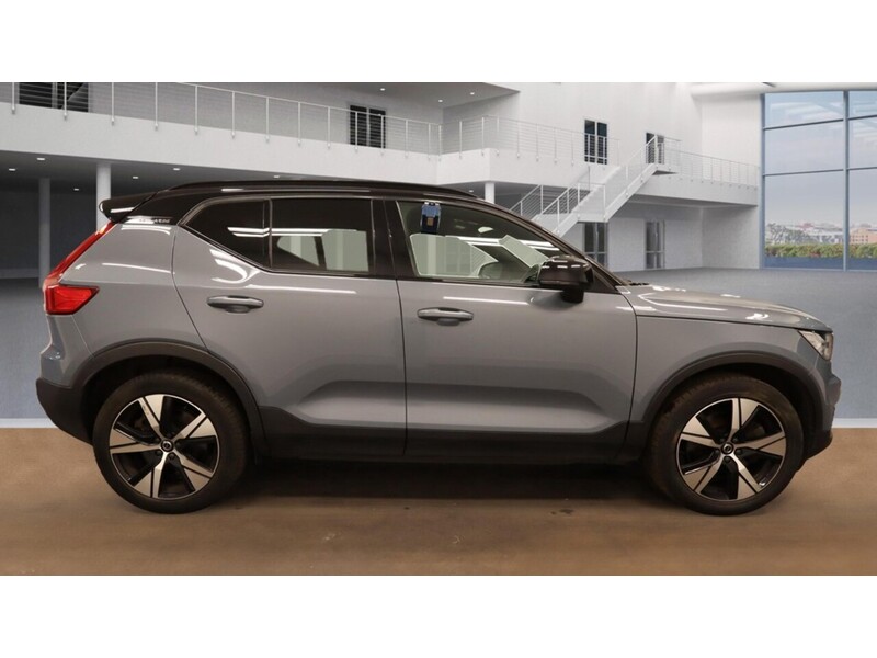 Volvo XC40 Plus - U11300