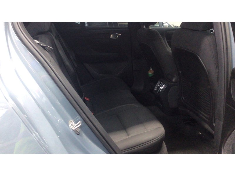 Volvo XC40 Plus - U11300