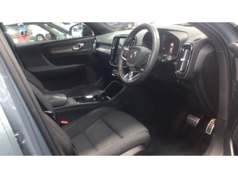 Volvo XC40 Plus - U11300