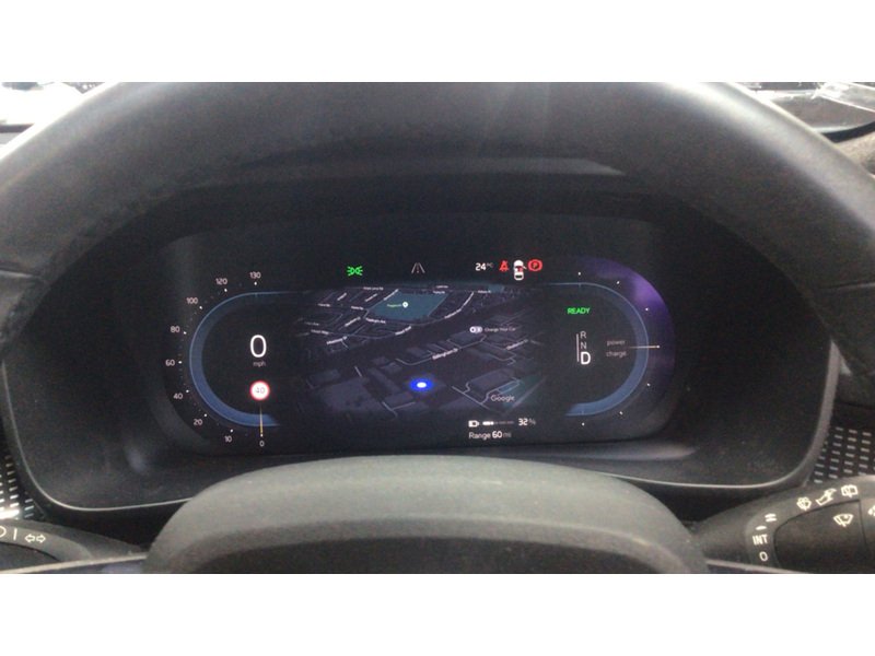 Volvo XC40 Plus - U11300