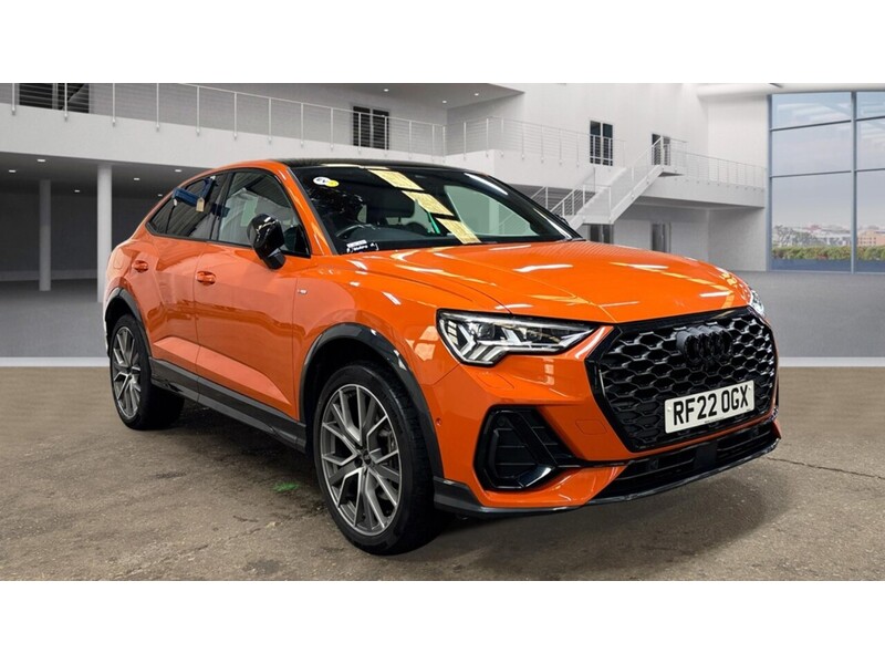 Audi Q3 TFSIe Vorsprung - U11309