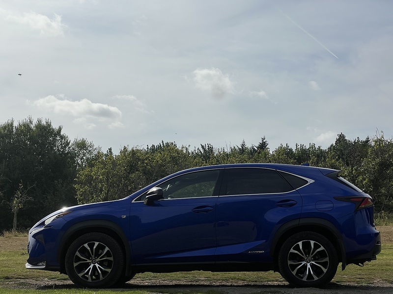 Lexus NX 300h F Sport - U11310