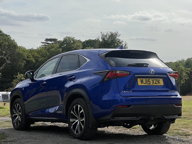 Lexus NX 300h F Sport - U11310