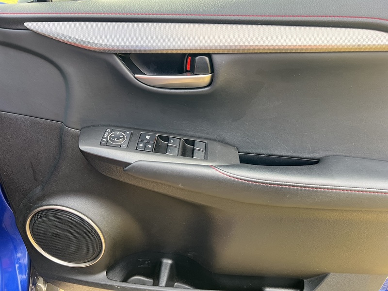 Lexus NX 300h F Sport - U11310