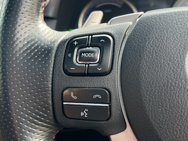 Lexus NX 300h F Sport - U11310