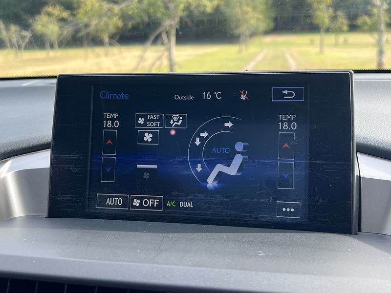 Lexus NX 300h F Sport - U11310