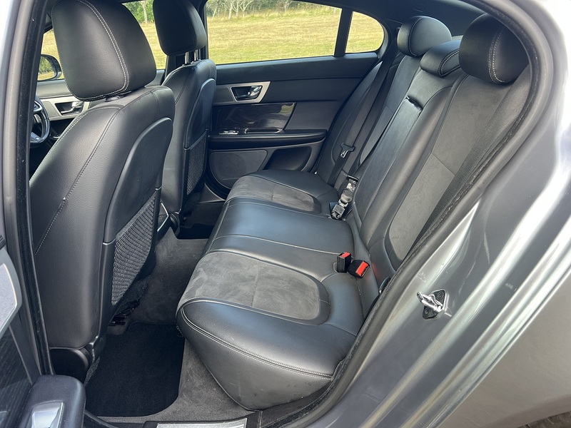 Jaguar XF d R-Sport - U11312