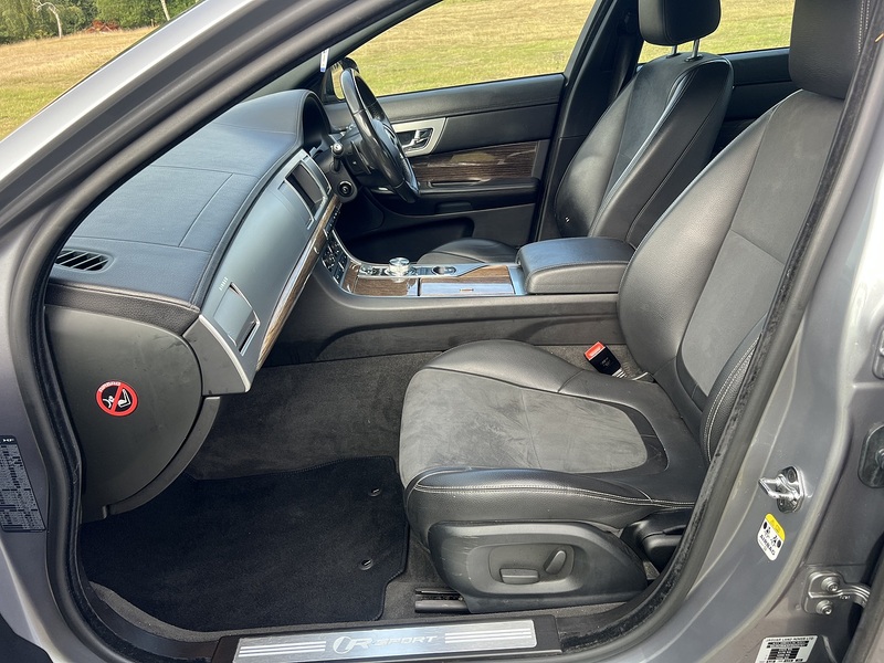 Jaguar XF d R-Sport - U11312