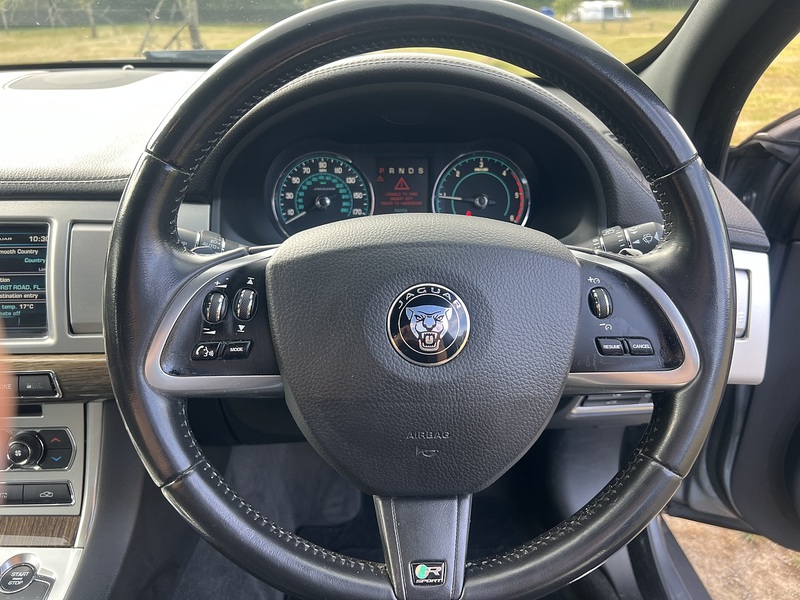 Jaguar XF d R-Sport - U11312