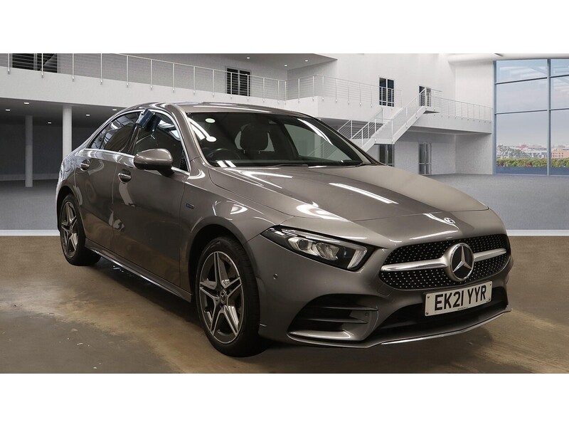 Mercedes-Benz A Class A250e AMG Line - U11314
