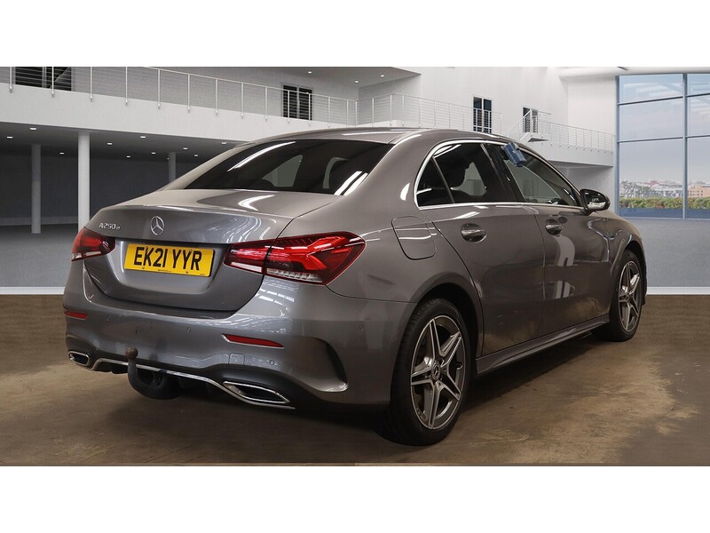 Mercedes-Benz A Class A250e AMG Line - U11314