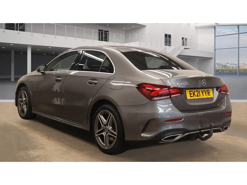 Mercedes-Benz A Class A250e AMG Line - U11314