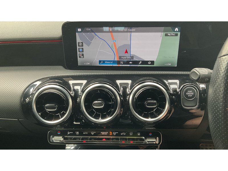 Mercedes-Benz A Class A250e AMG Line - U11314