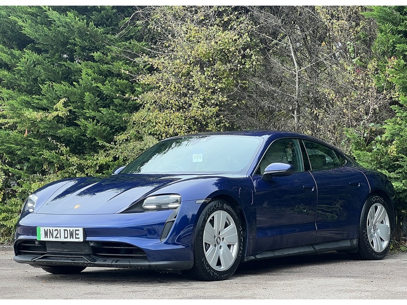 Porsche Taycan Performance Plus - U11316