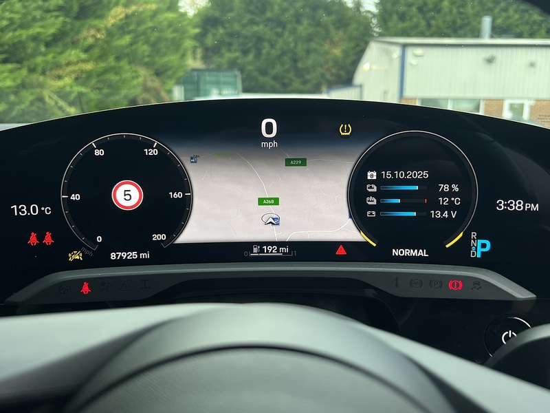 Porsche Taycan Performance Plus - U11316