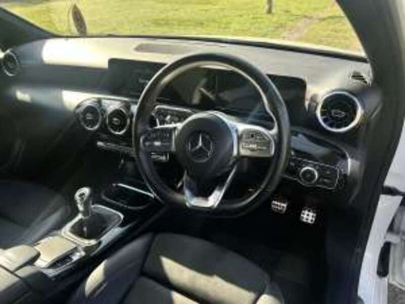 Mercedes-Benz A Class A180 AMG Line - U11317
