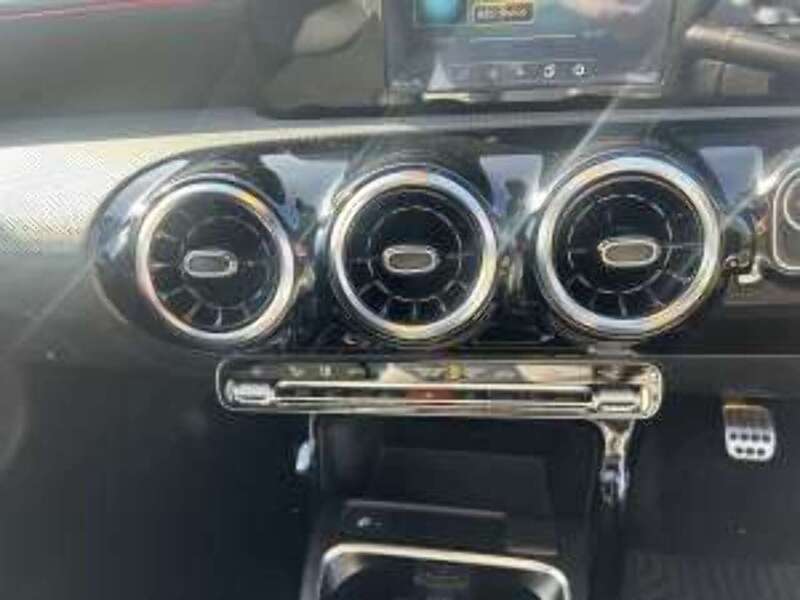 Mercedes-Benz A Class A180 AMG Line - U11317