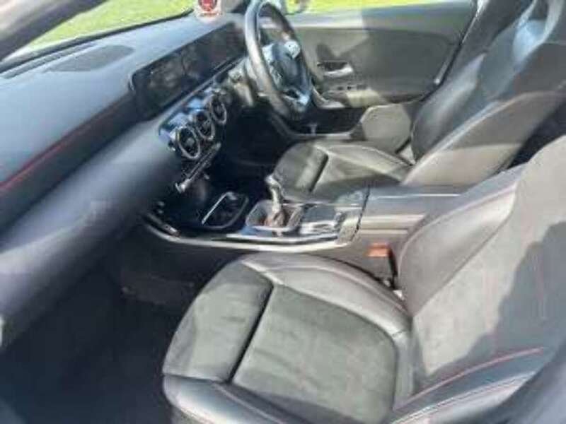 Mercedes-Benz A Class A180 AMG Line - U11317