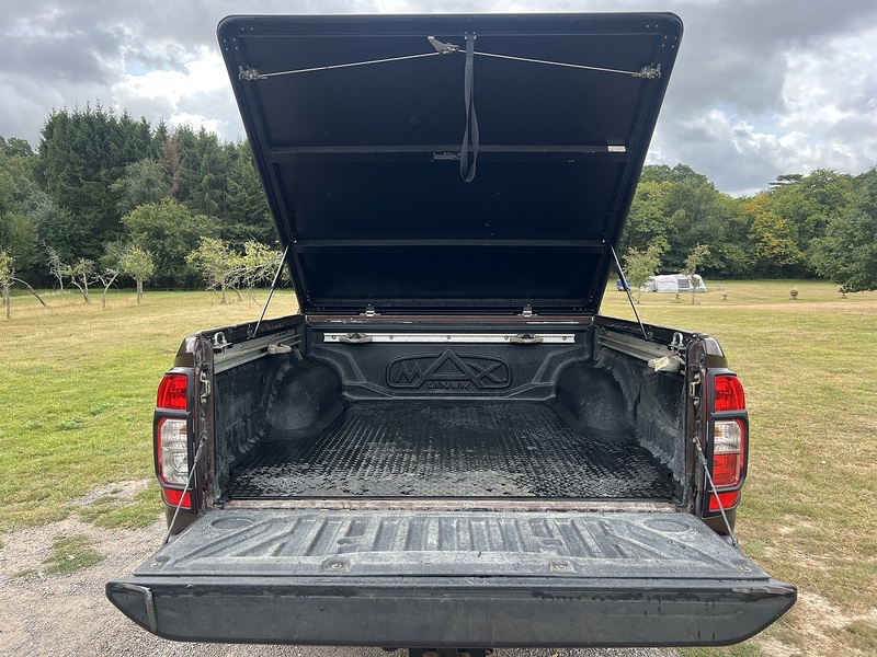 Nissan Navara dCi Tekna - U11320