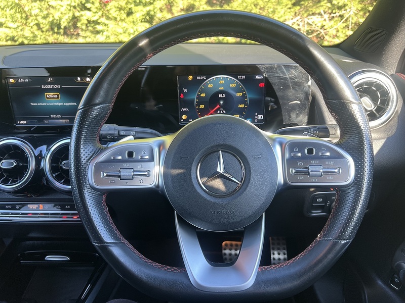 Mercedes-Benz GLB GLB200 AMG Line - U11322