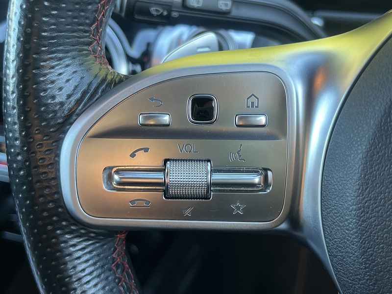 Mercedes-Benz GLB GLB200 AMG Line - U11322