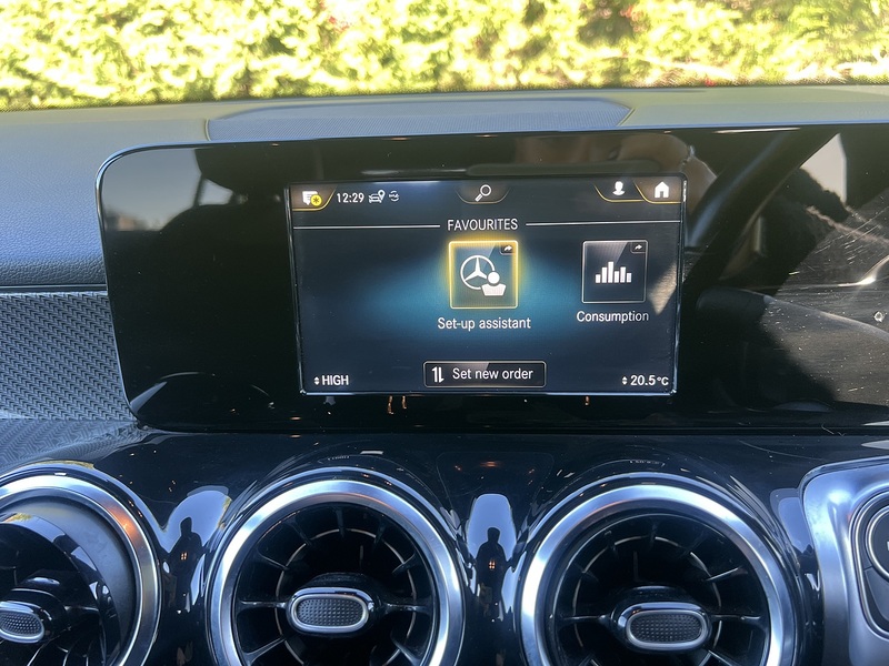 Mercedes-Benz GLB GLB200 AMG Line - U11322