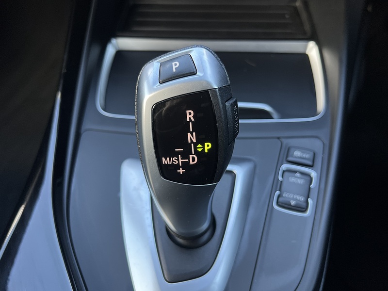 BMW 2 Series 218i M Sport - U11323