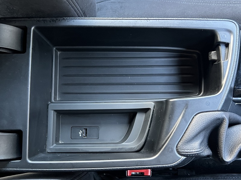 BMW 2 Series 218i M Sport - U11323