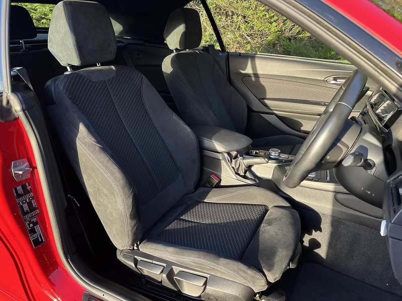 BMW 2 Series 218i M Sport - U11323