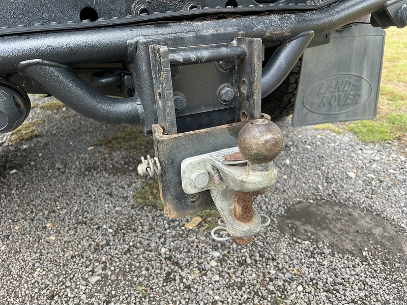 Land Rover Defender 110  - U11326