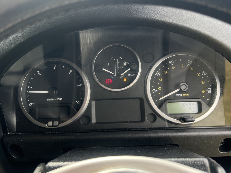 Land Rover Defender 110  - U11326